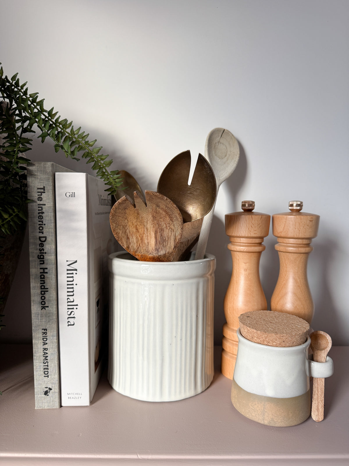 Marmalade utensil jar white