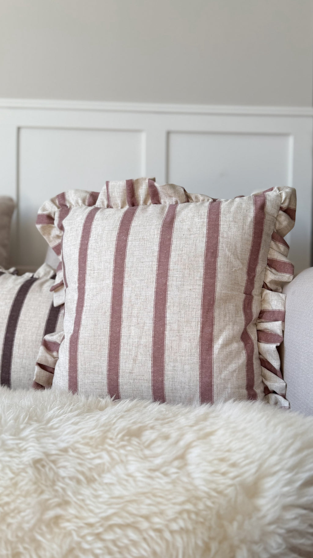Connie square striped ruffle cushion pink