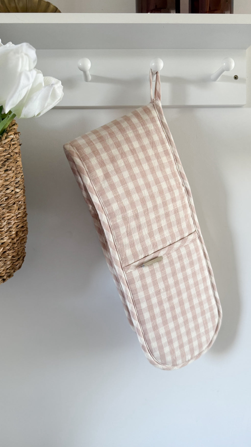 Pink gingham double oven glove