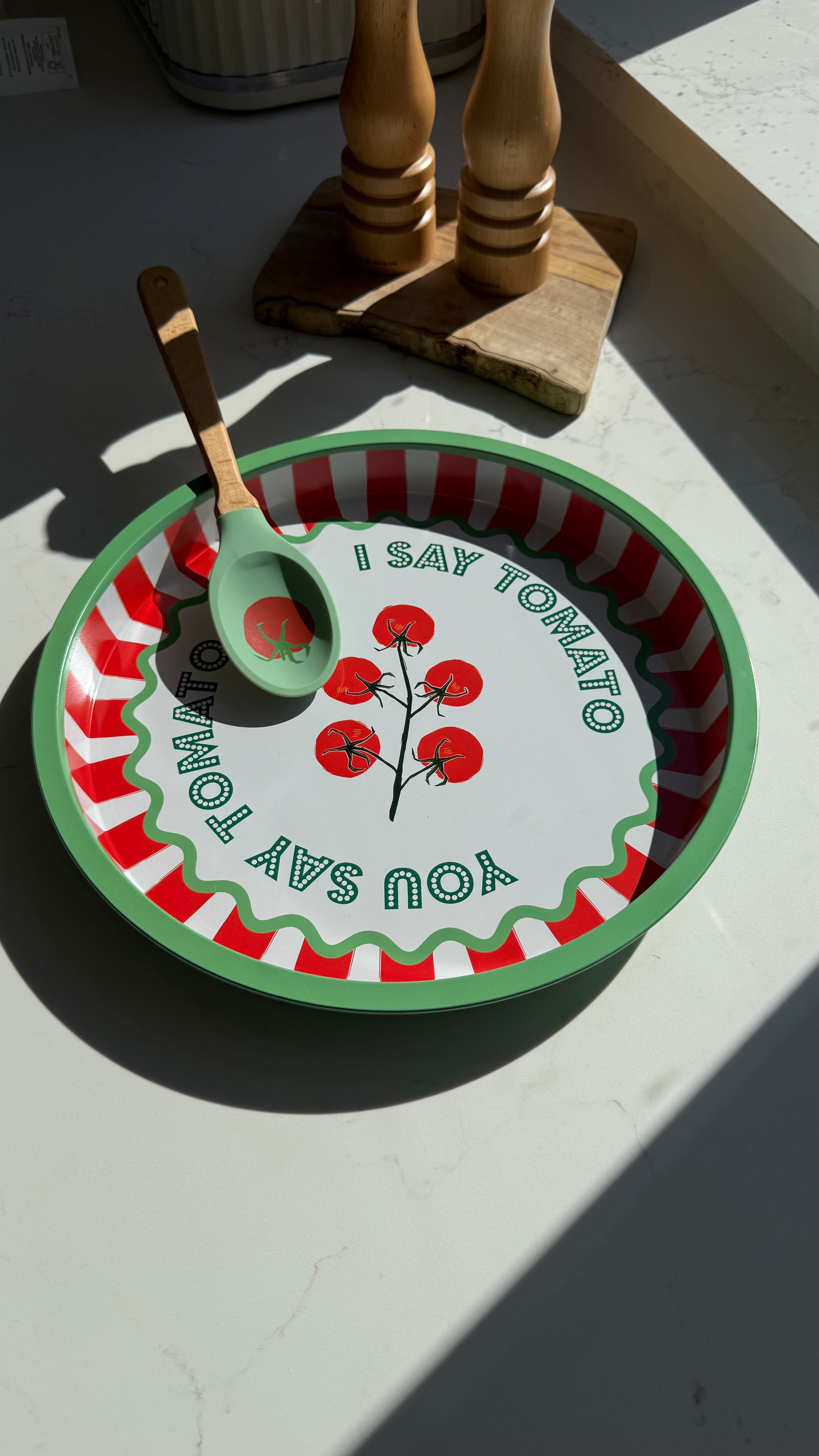 I say tomato tray