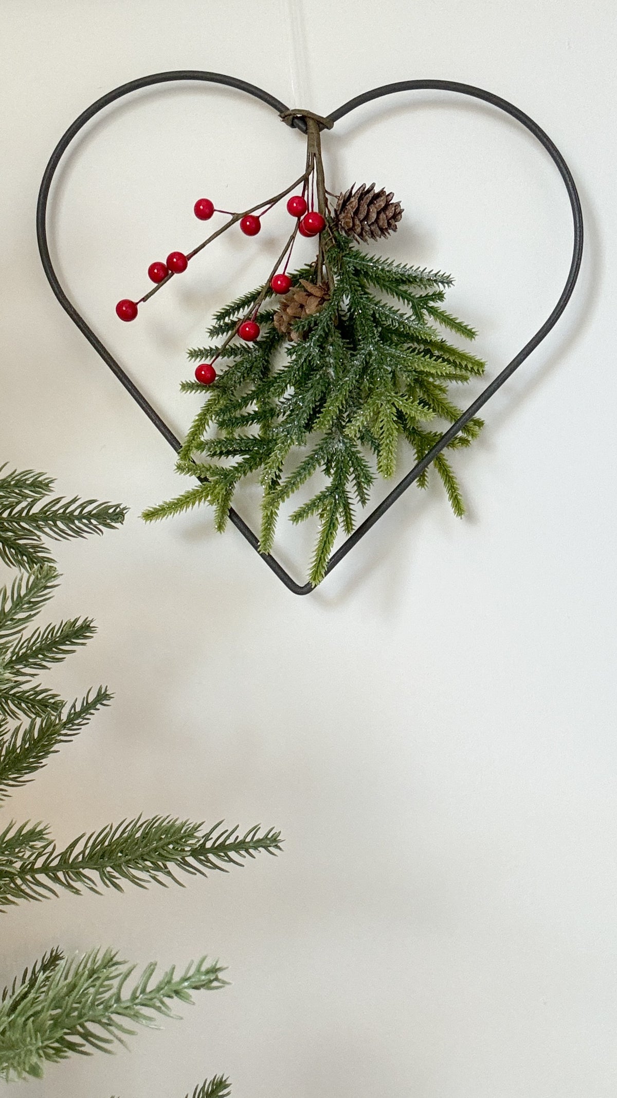 Wire heart with berries and pine needles