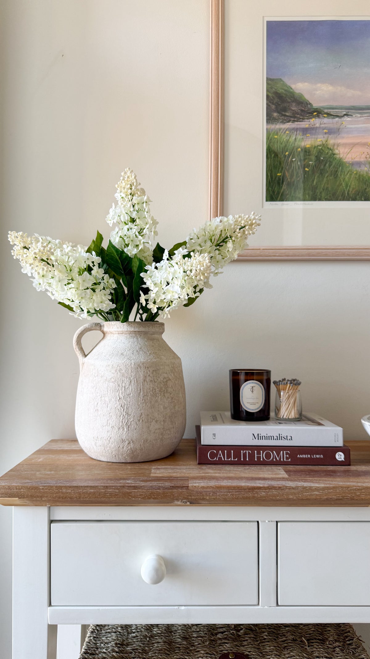 White lilac spray