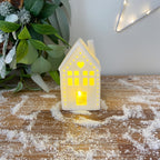 Light up heart house, medium