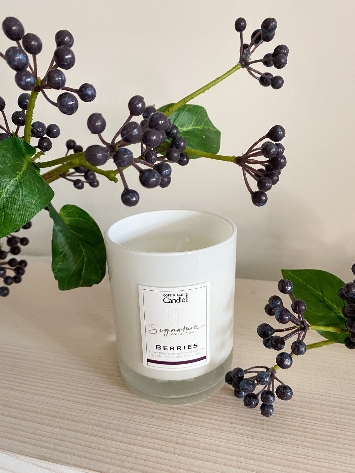 Berries Candle
