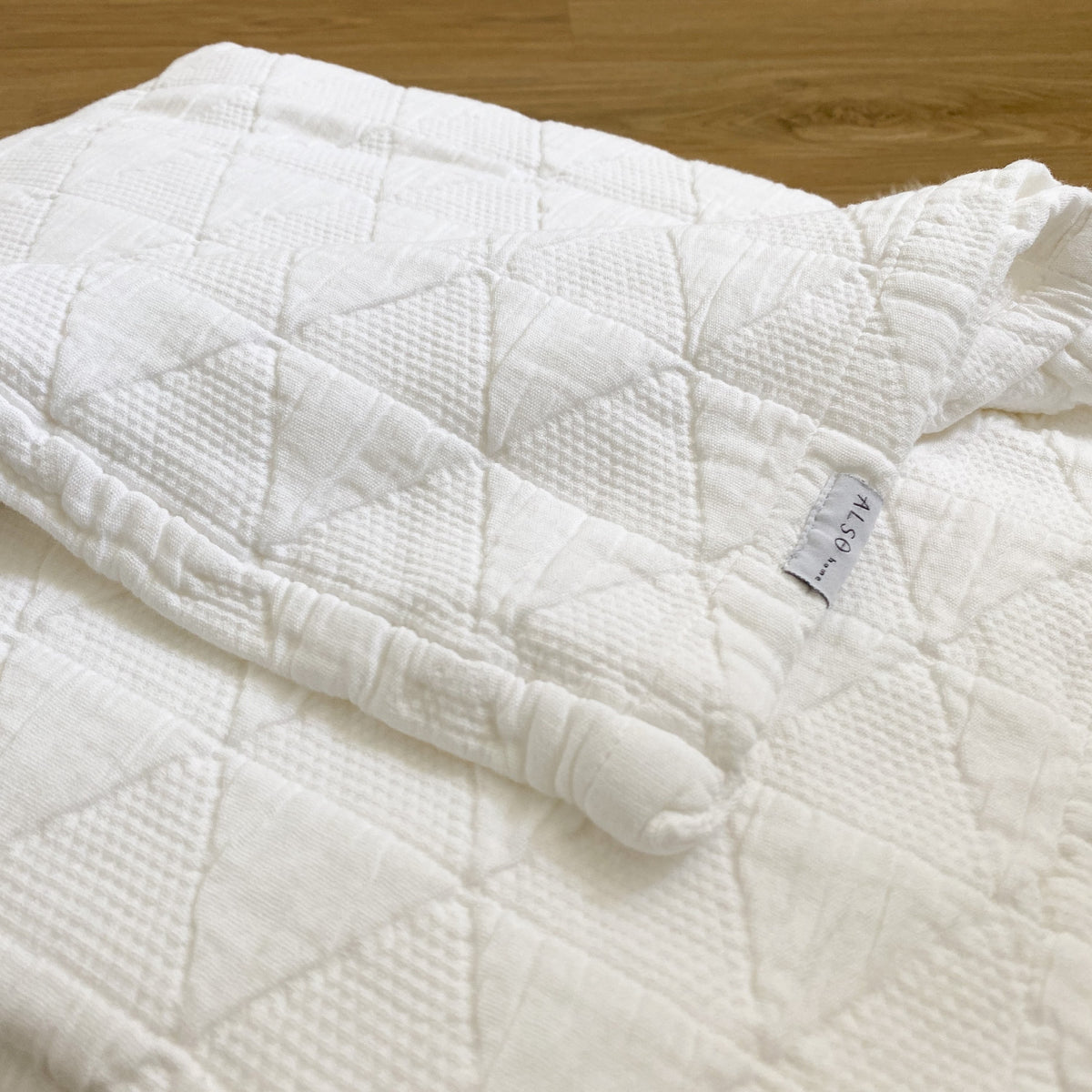 Stockholm white bedspread