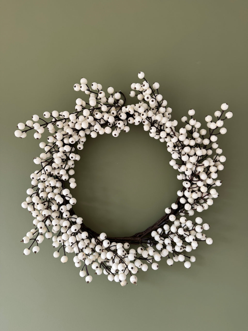 Snow berry wreath
