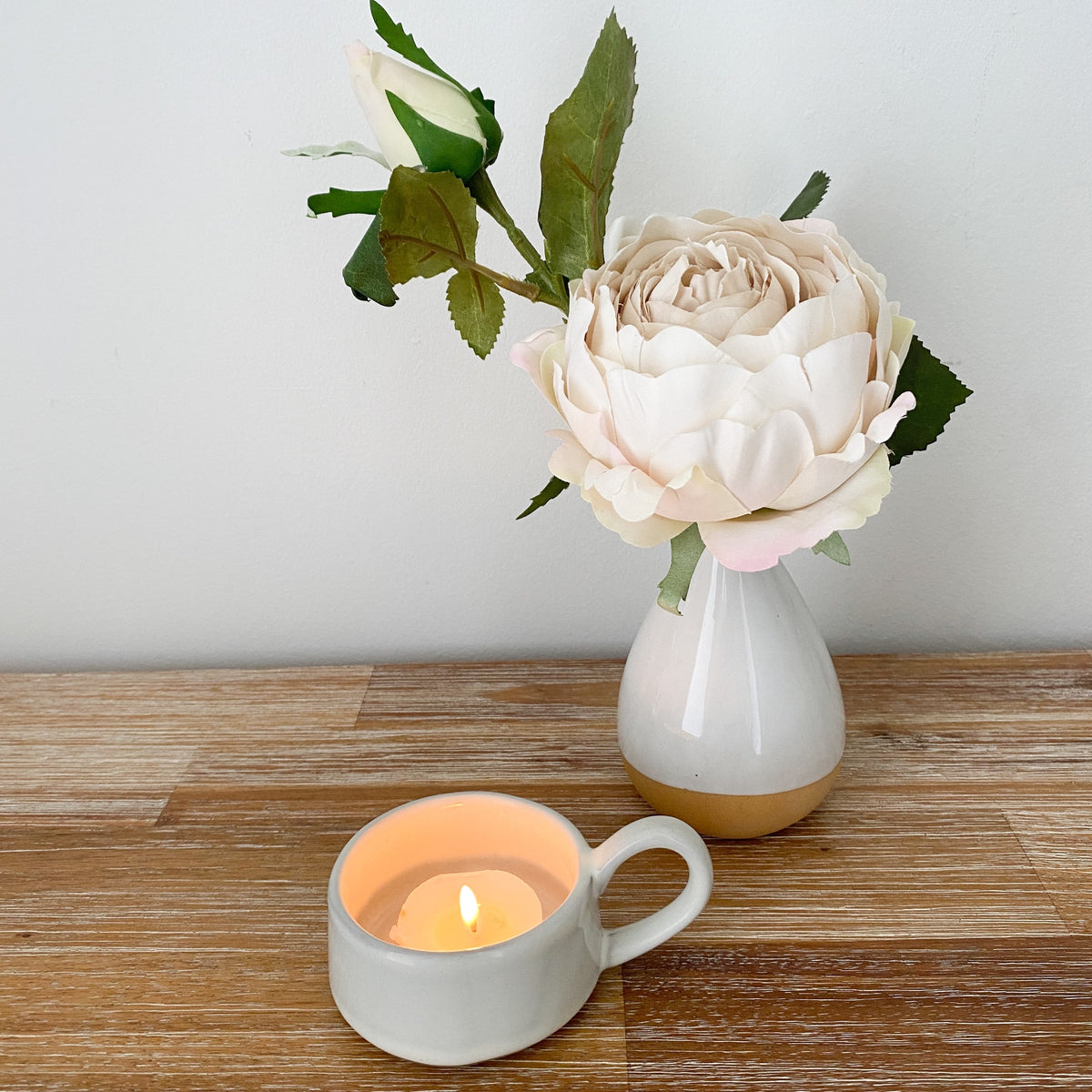 Stoneware tealight cup - white