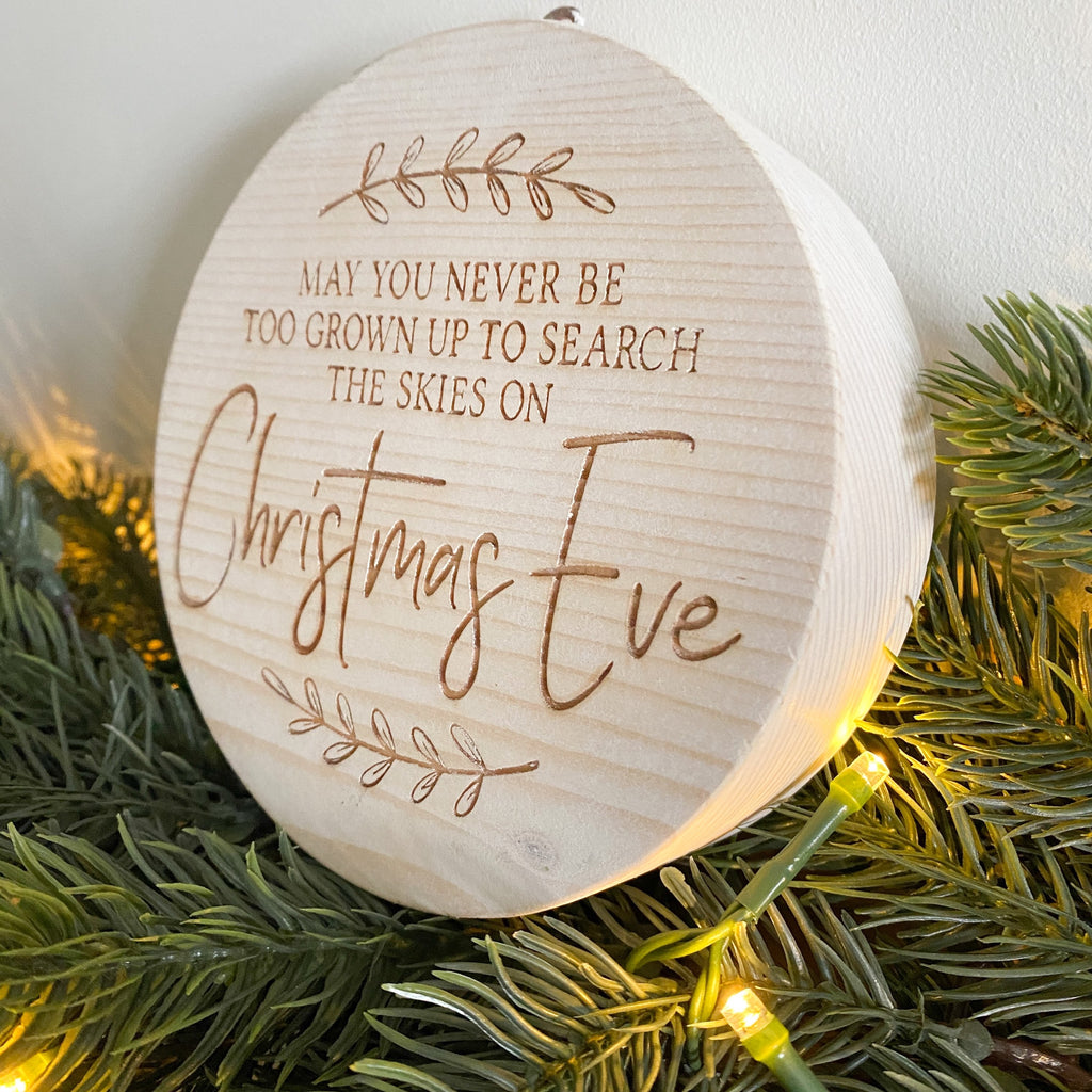 Search the skies chunky wooden decoration