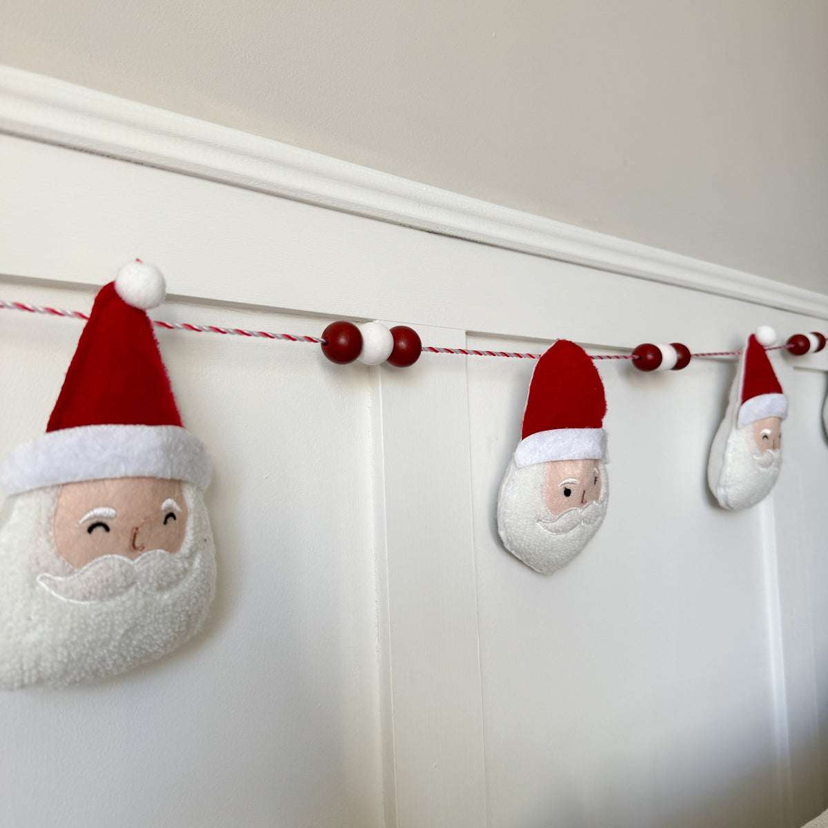 Santa garland
