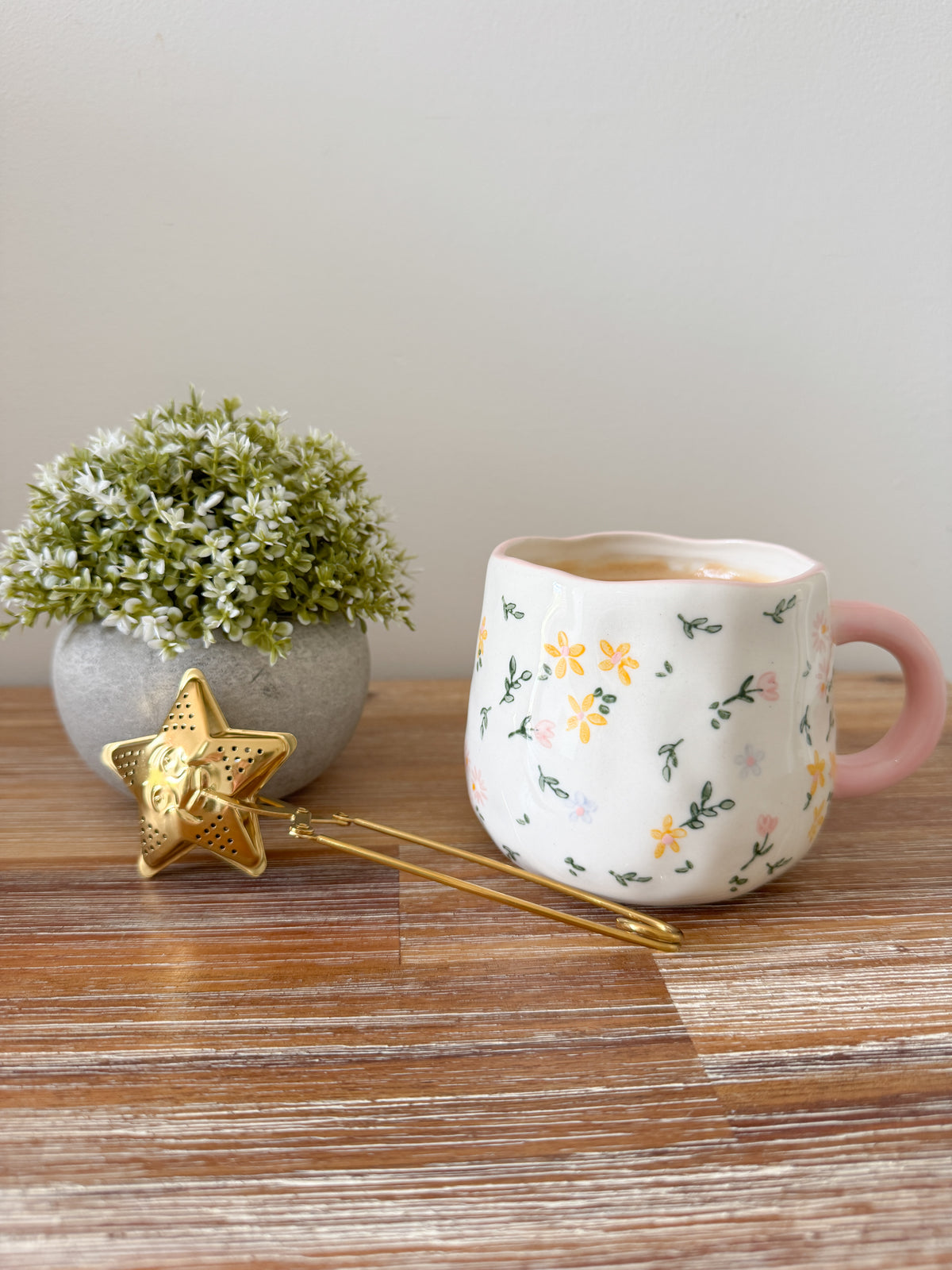 Brass star tea infuser