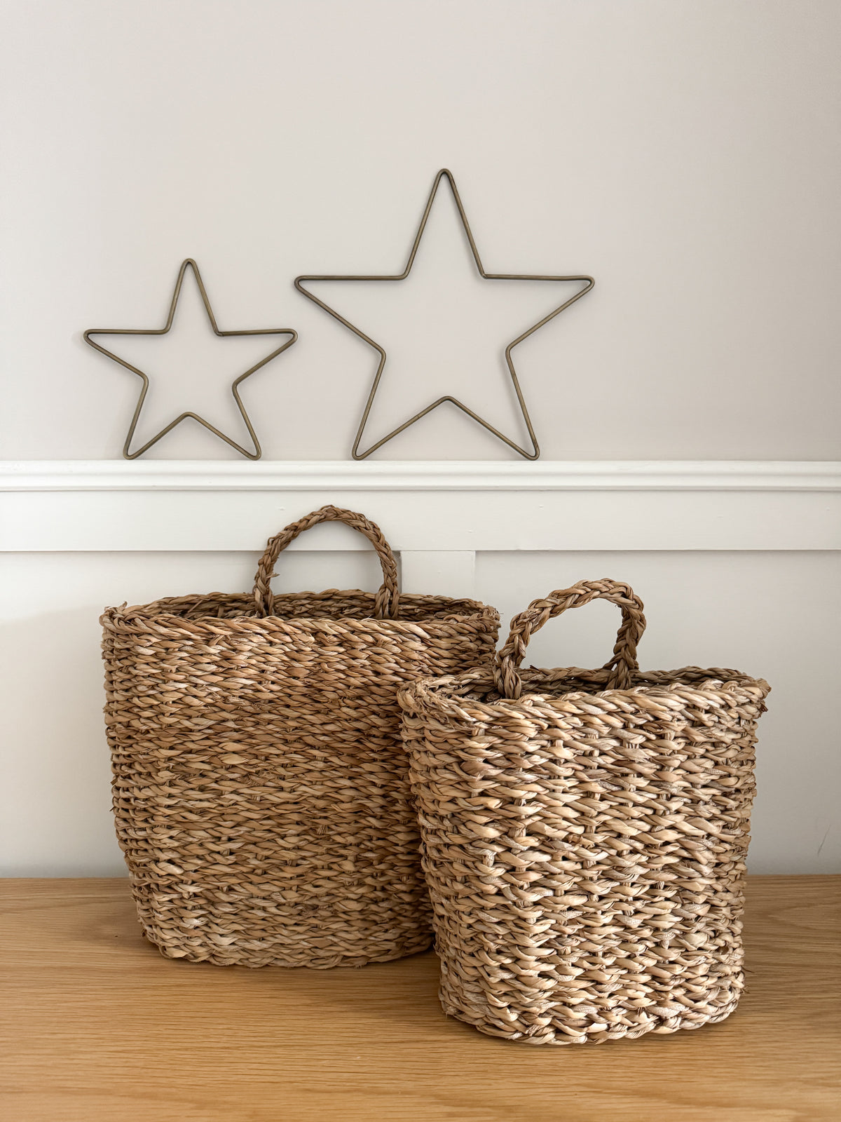 Wall hanging basket - large