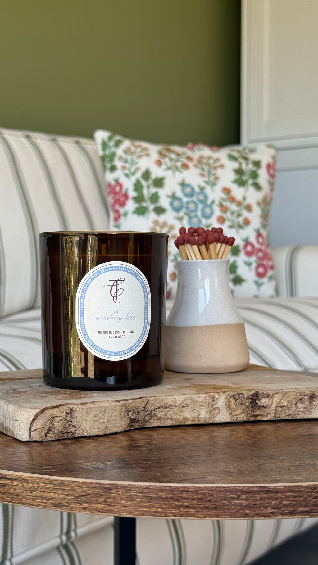 Amber glass soy wax candle - washing line