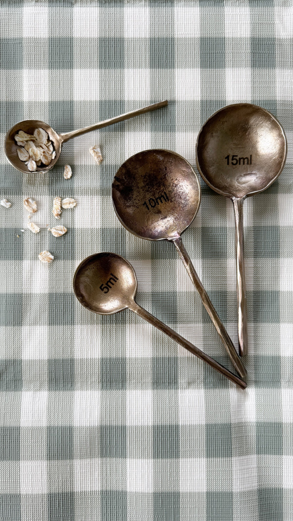 Forged measuring cups