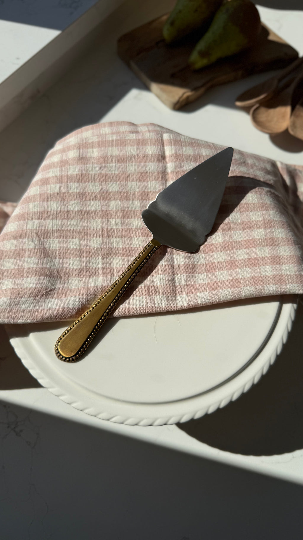 Antique brass cake slice