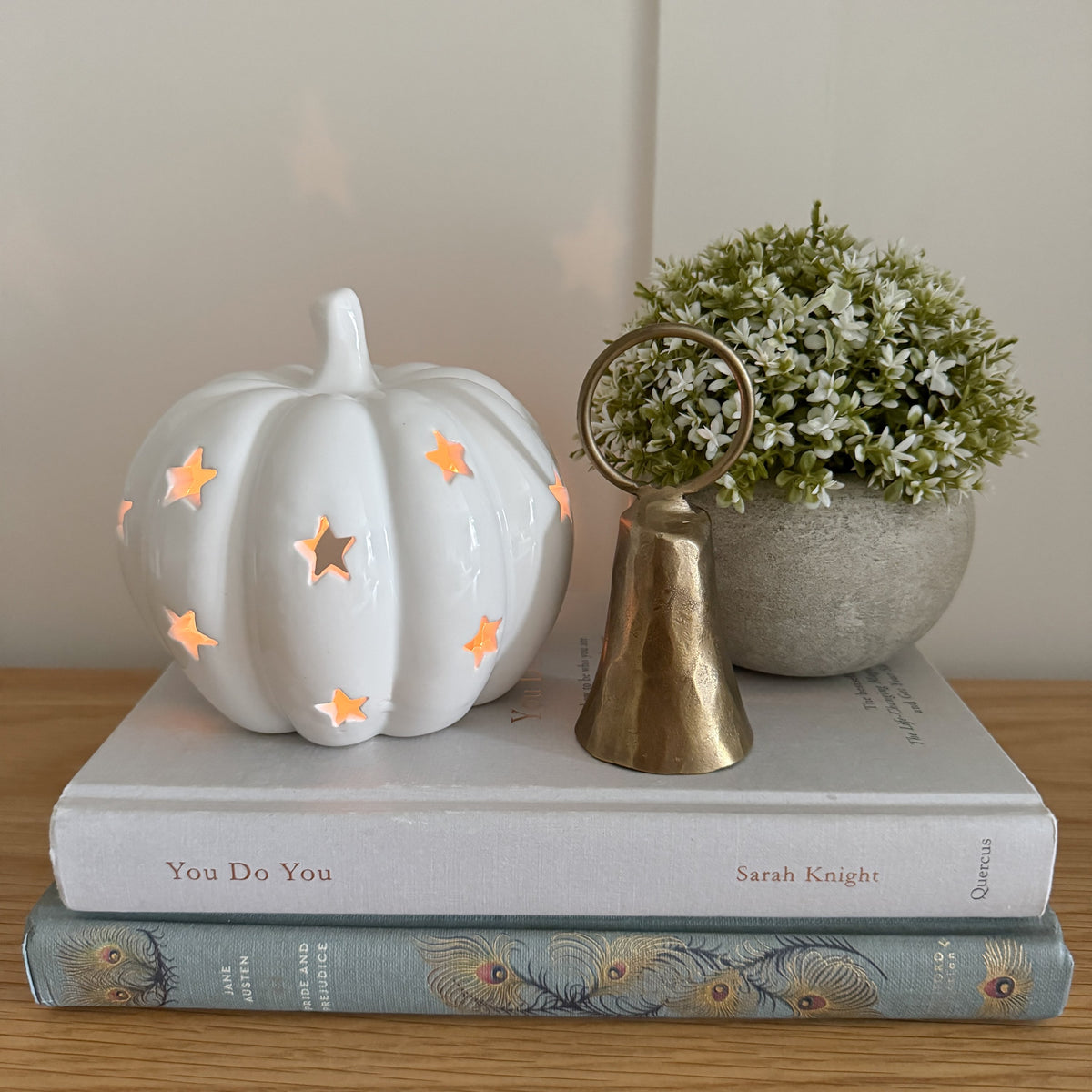 White ceramic pumpkin tealight holder