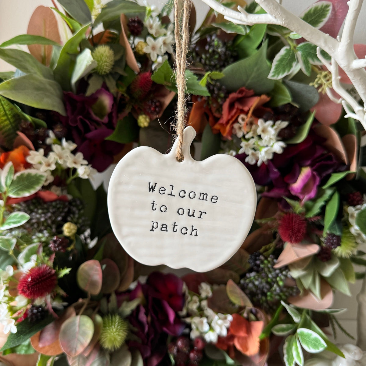 Welcome to our patch ceramic pumpkin hanger