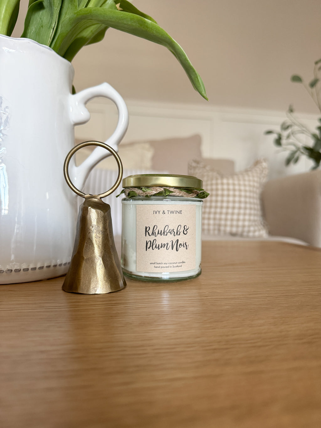 Rhubarb & plum noir candle