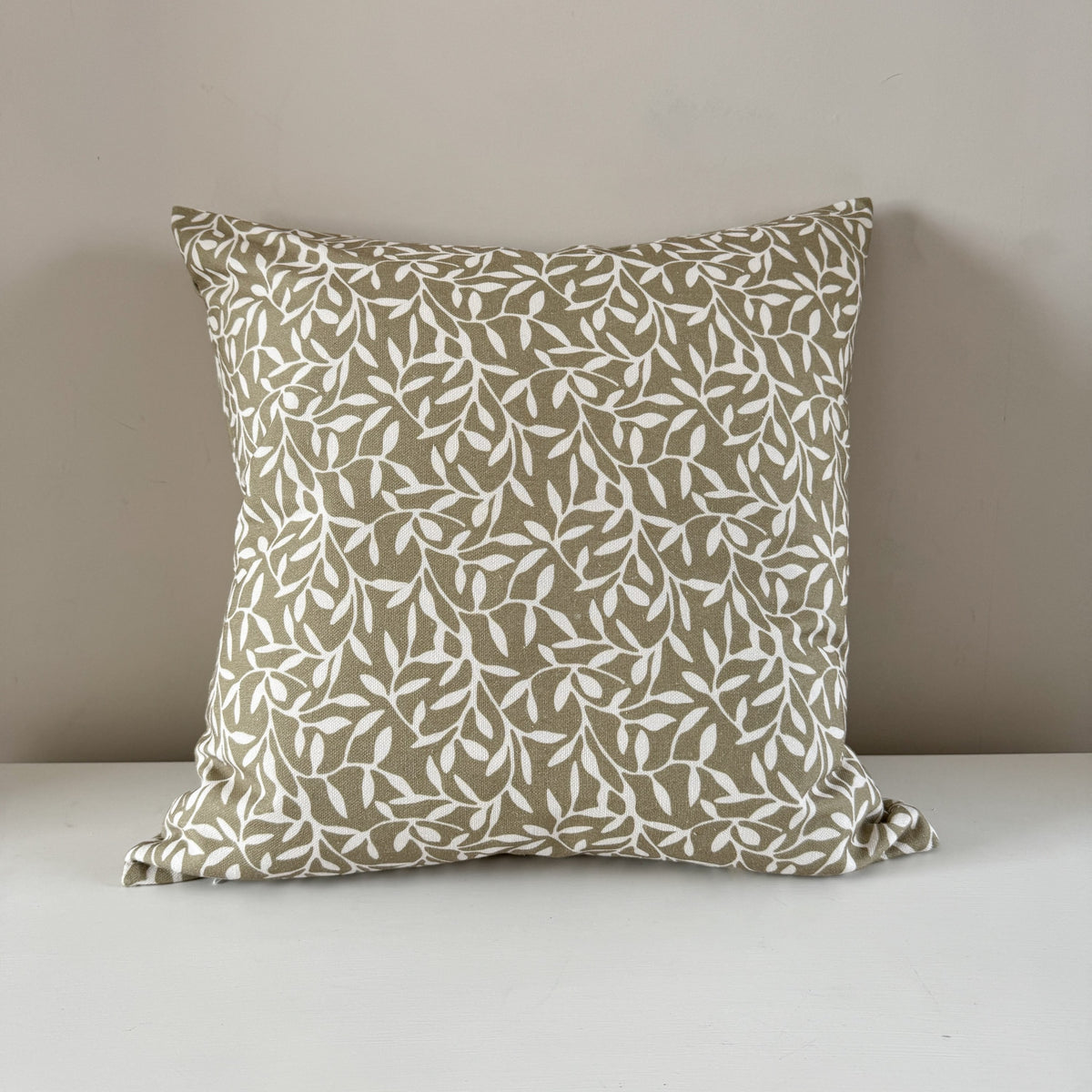 Olive leaf cushion 45 x 45