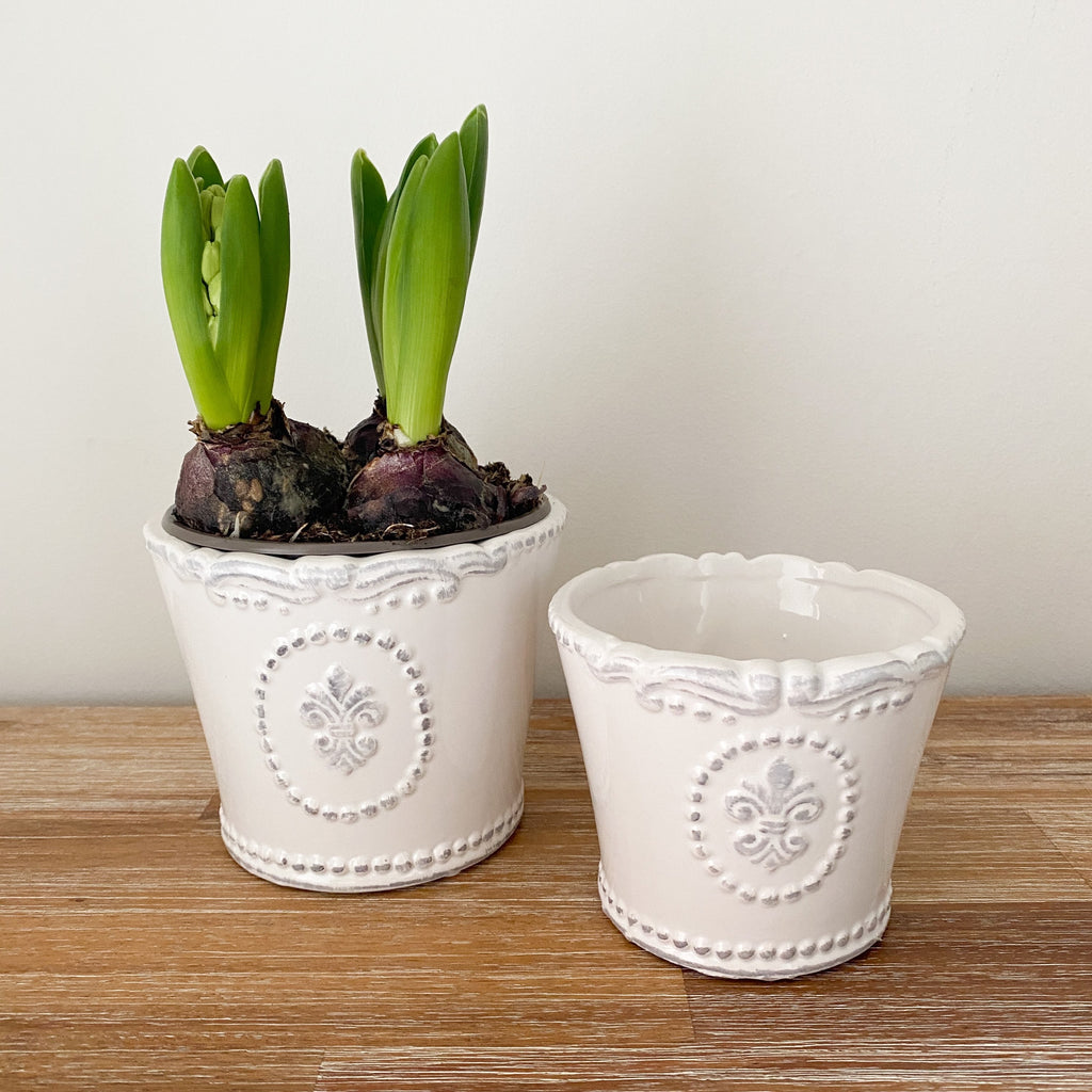 Vintage white pot, 11cm